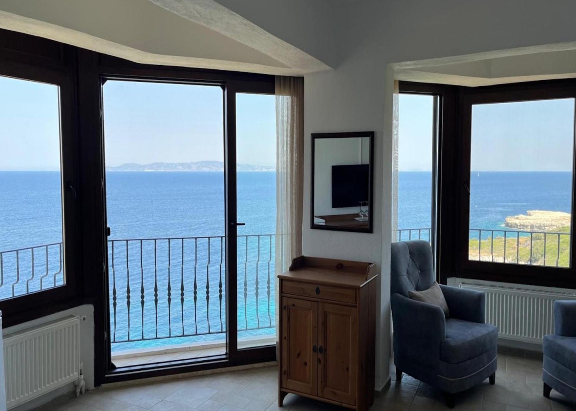 Nergis Hotel Karaburun  Buitenkant foto