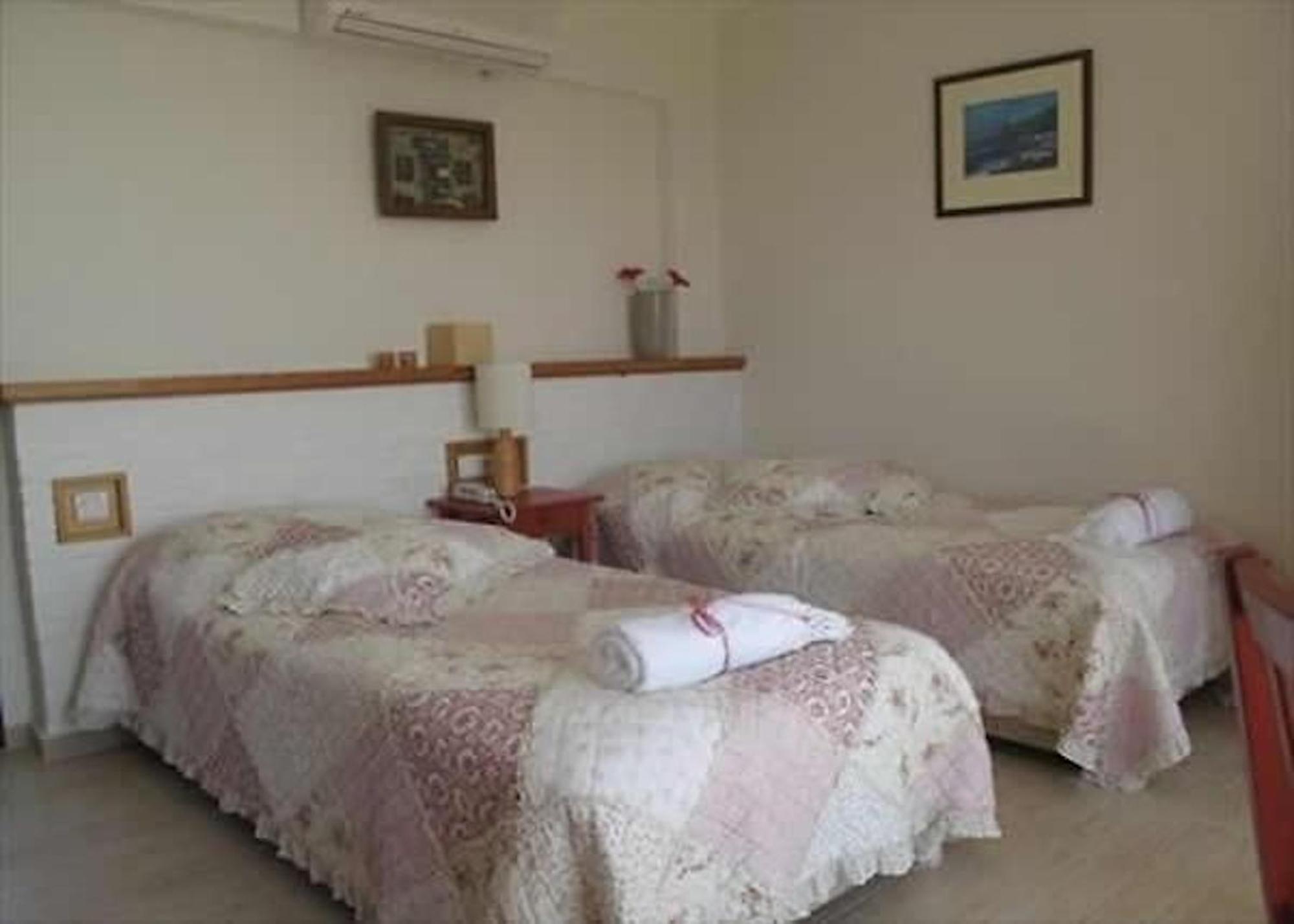 Nergis Hotel Karaburun  Buitenkant foto