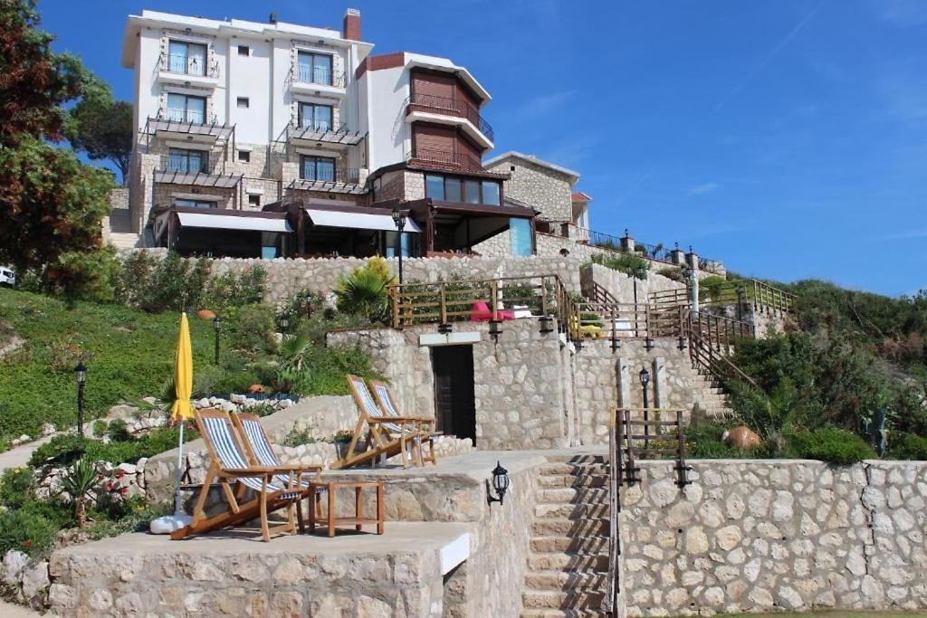 Nergis Hotel Karaburun  Buitenkant foto