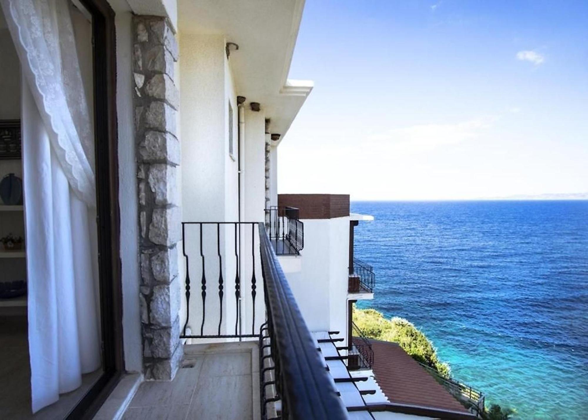 Nergis Hotel Karaburun  Buitenkant foto