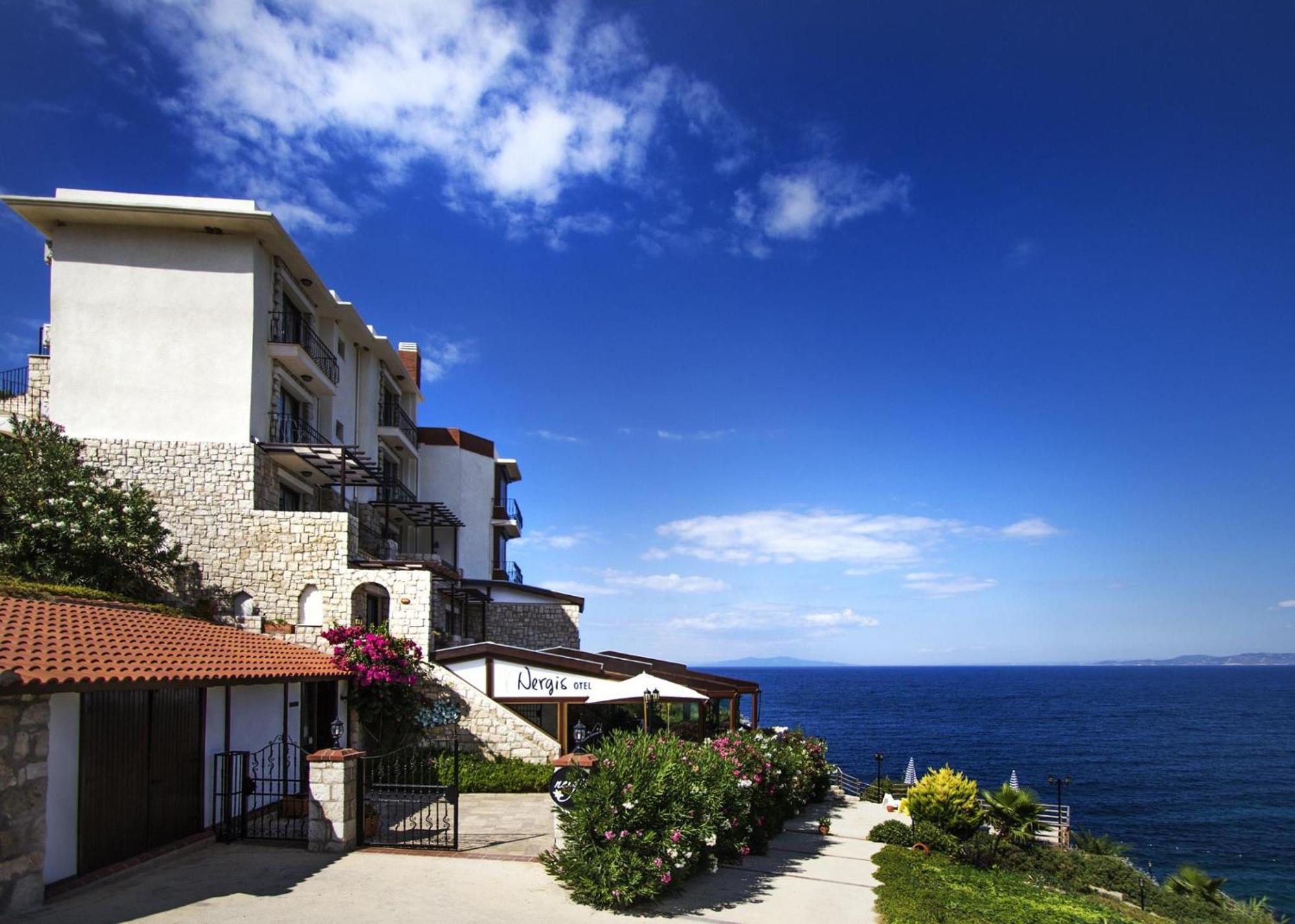 Nergis Hotel Karaburun  Buitenkant foto