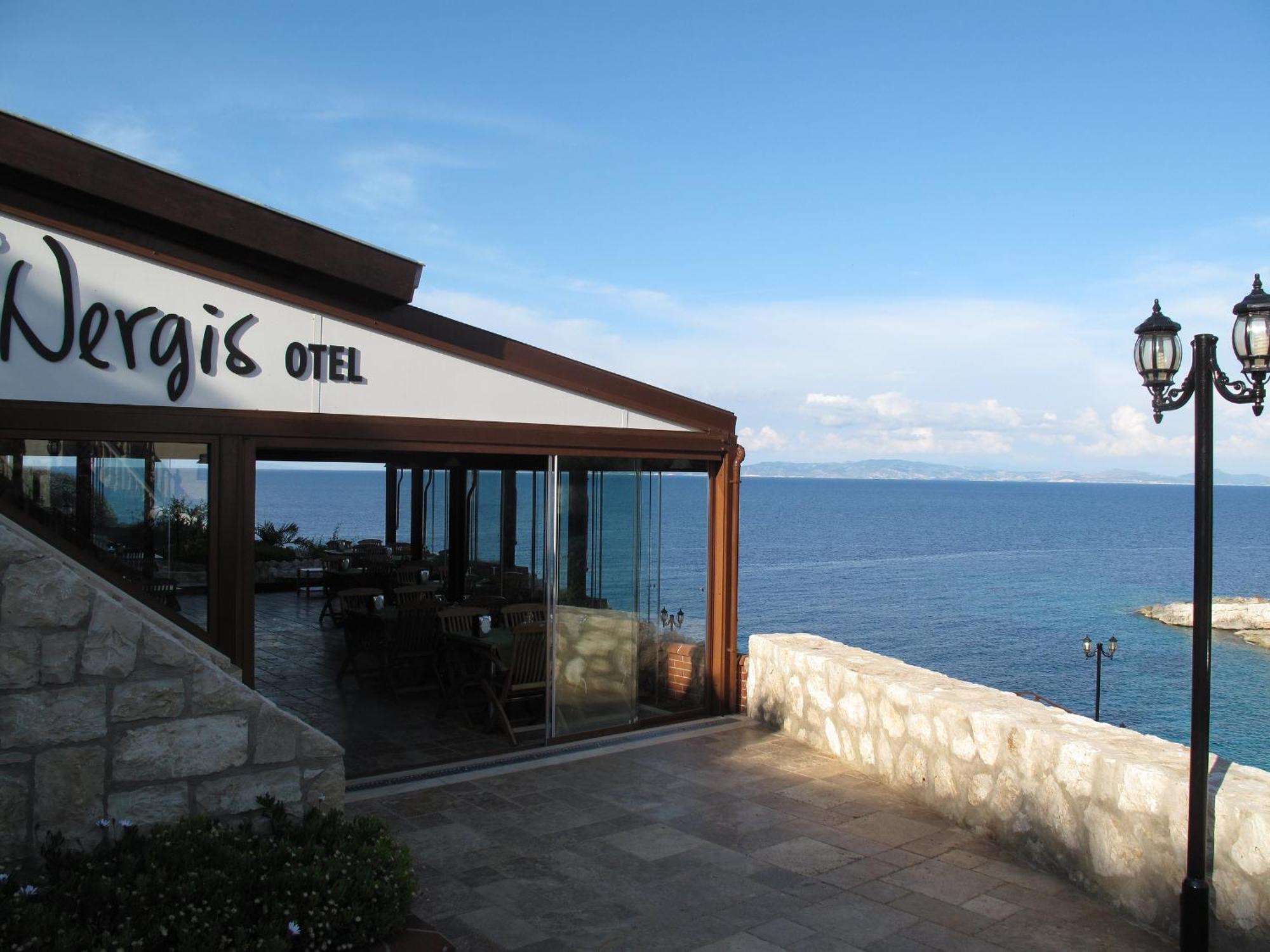 Nergis Hotel Karaburun  Buitenkant foto